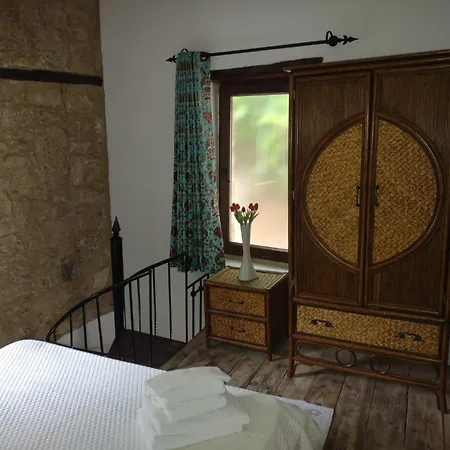 The Little Stone House -kucuk Ev - Cirénia