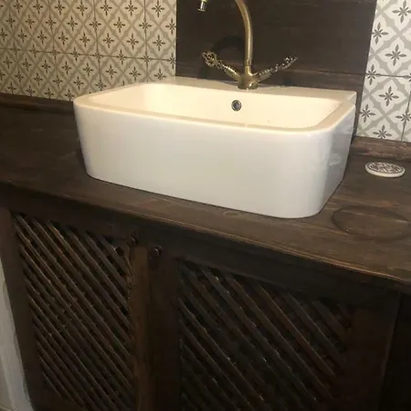 The Little Stone House -kucuk Ev - Casa de Férias Cirénia