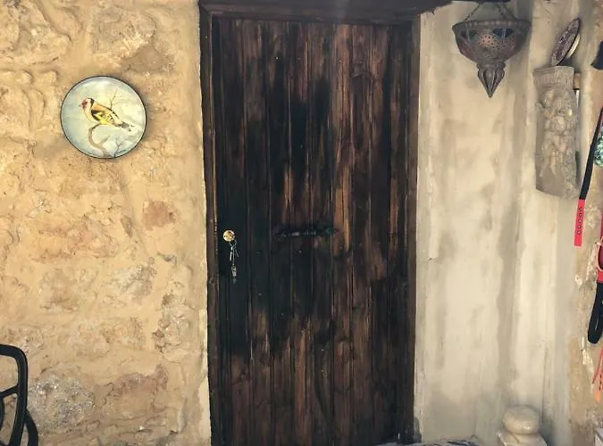 The Little Stone House -kucuk Ev - *