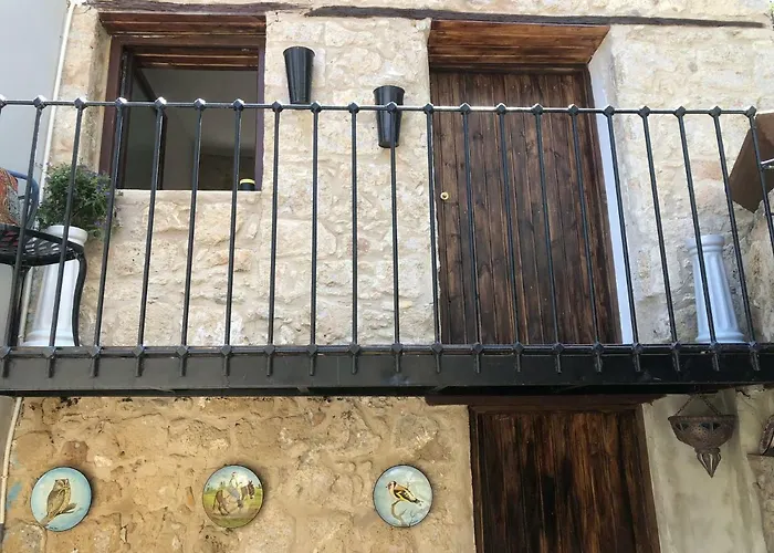 The Little Stone House -kucuk Ev - *