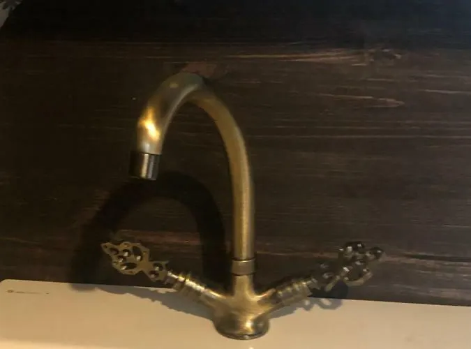 The Little Stone House -kucuk Ev - *