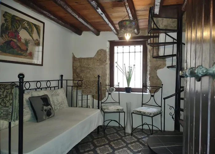 The Little Stone House -kucuk Ev - * Girne